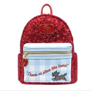 Loungefly Wizard of Oz Dorothy Ruby Red
Sequin Mini Backpack